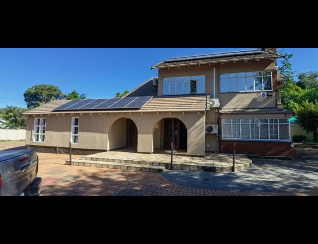 BUSINESS PROPERTY TO RENT IN LYNNWOOD GLEN